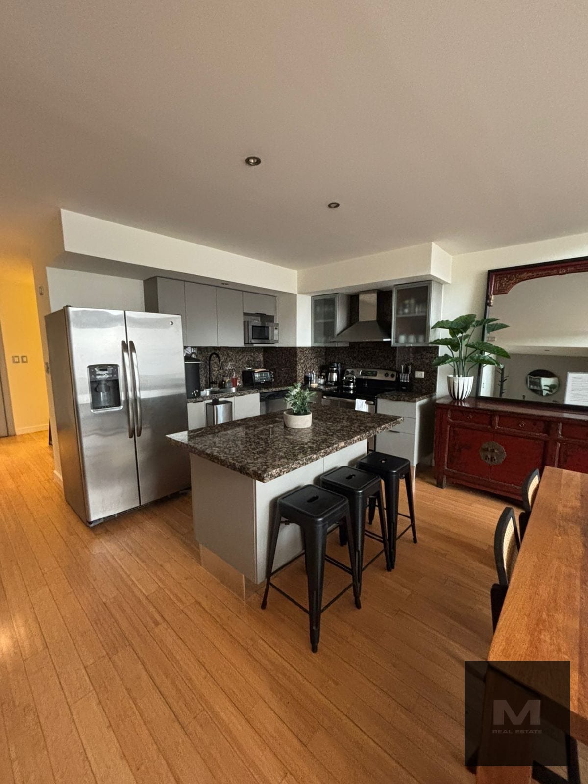 🏙️ Apartamento Amueblado en Renta Zona 10 (+1) — Apartamento en Alquiler en Atrium, Zona 10, Guatemala, Ciudad — foto 4 de 10