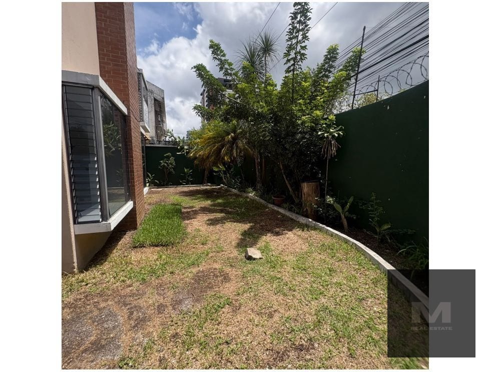 🏠 Casa Comercial en Renta Zona 15 (+1) — Oficina en Alquiler en Vista Hermosa II, Zona 15, Guatemala, Ciudad — foto 1 de 10