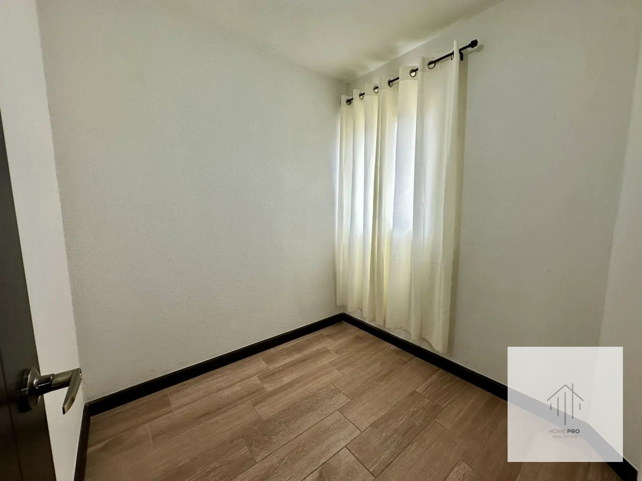 Casa Semi Amueblada en Venta en San José Pinula — Casa en Venta en Condado Florenza, San José Pinula, Guatemala, Ciudad — foto 15 de 17