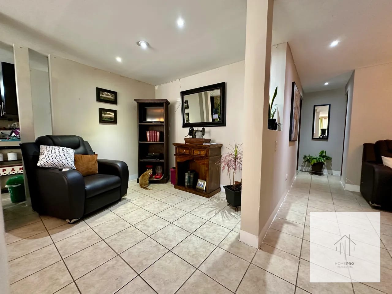 Casa en Venta en Condominio en Zona 11 — Casa en Venta en Zona 11, Guatemala, Ciudad — foto 3 de 17