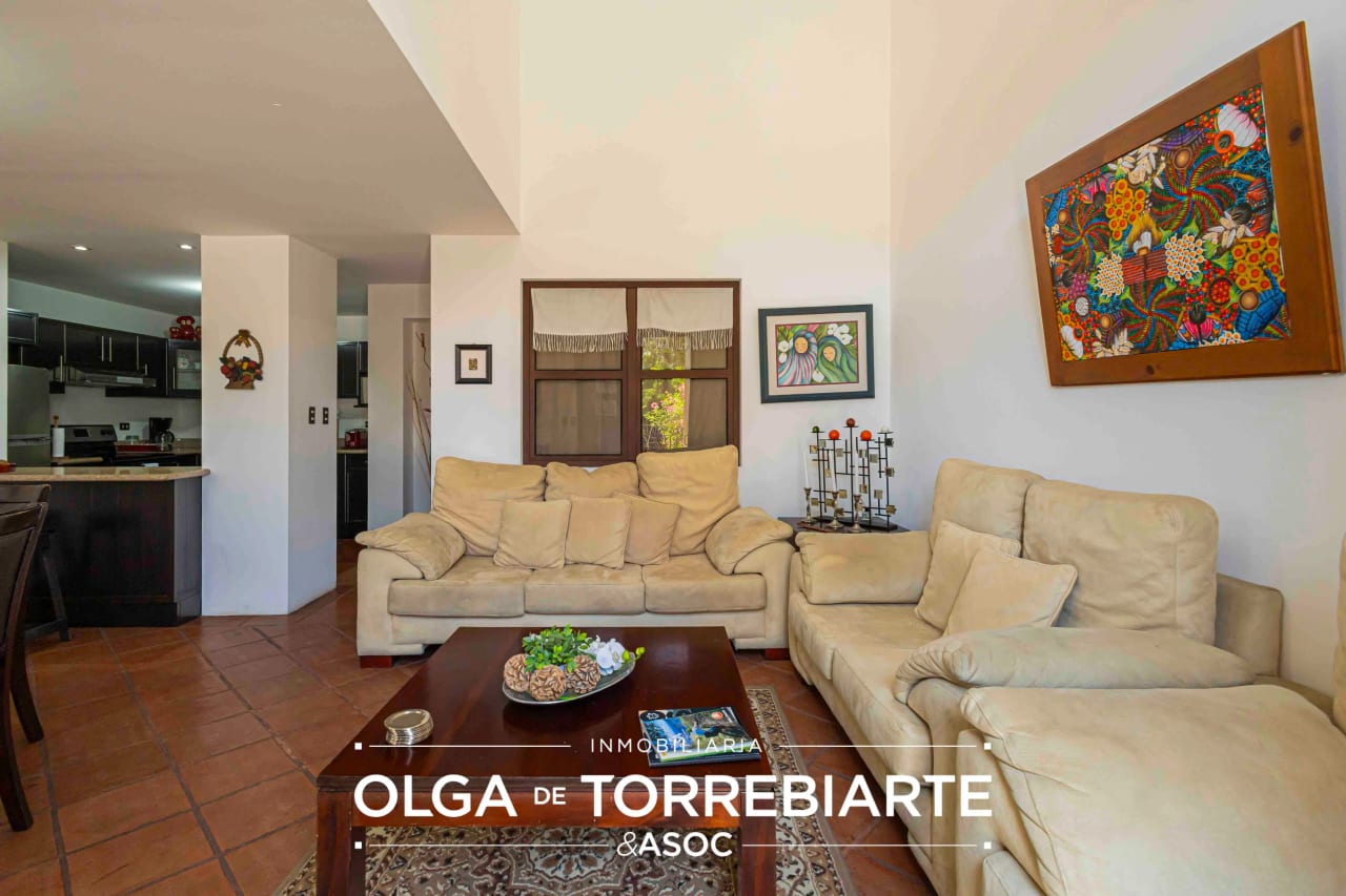 Apartamento en Condominio Villa Orotava — Apartamento en Venta en Villas Orotava, Antigua, Sacatepéquez — foto 2 de 9