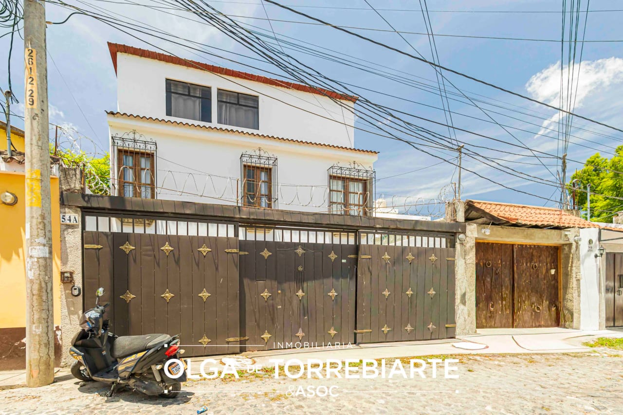 Casa en San Pedro El Panorama — Casa en Alquiler en Antigua, Sacatepéquez — foto 1 de 17