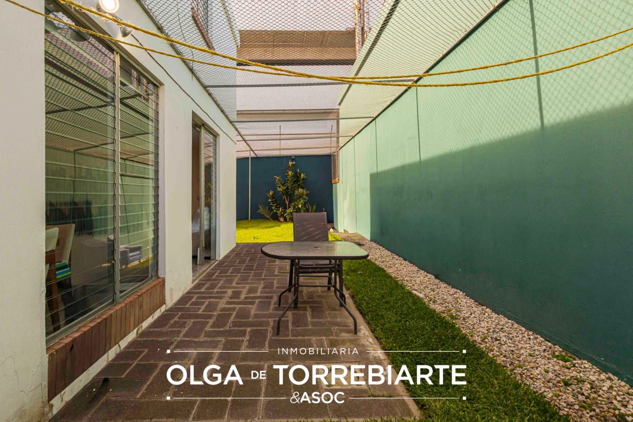 Casa en renta Zona 10 — Casa en Alquiler en Zona 10, Guatemala, Ciudad — foto 4 de 11