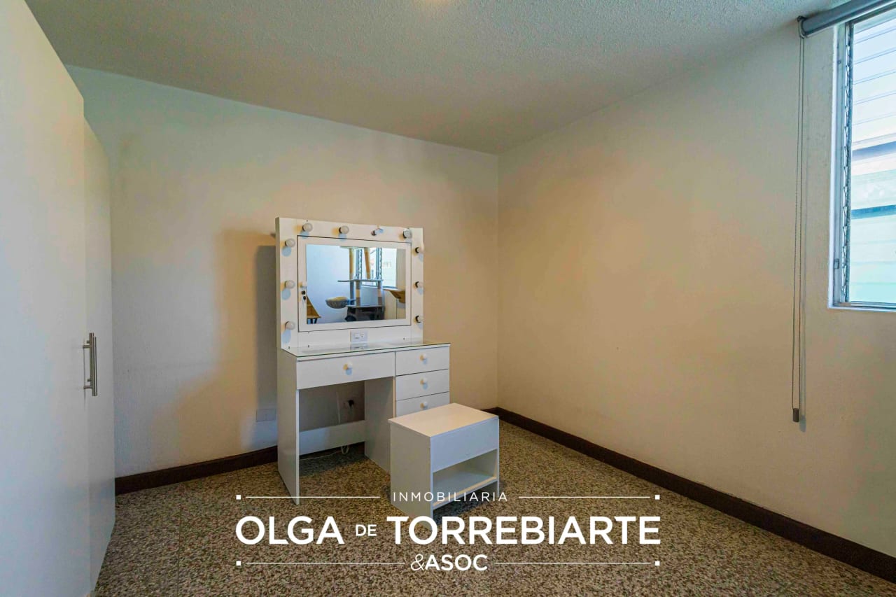 Casa en renta Zona 10 — Casa en Alquiler en Zona 10, Guatemala, Ciudad — foto 9 de 11