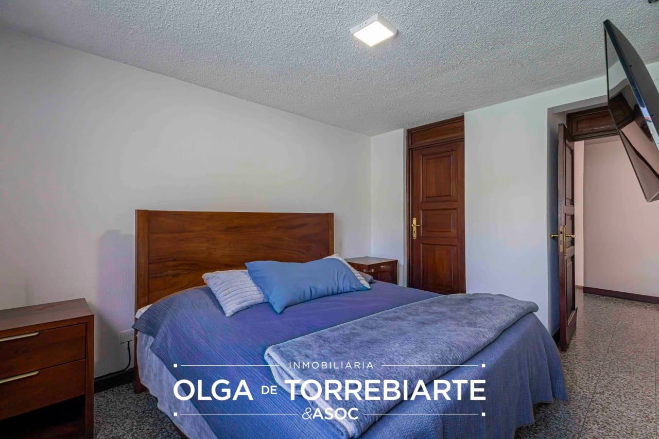 Casa en renta Zona 10 — Casa en Alquiler en Zona 10, Guatemala, Ciudad — foto 10 de 11