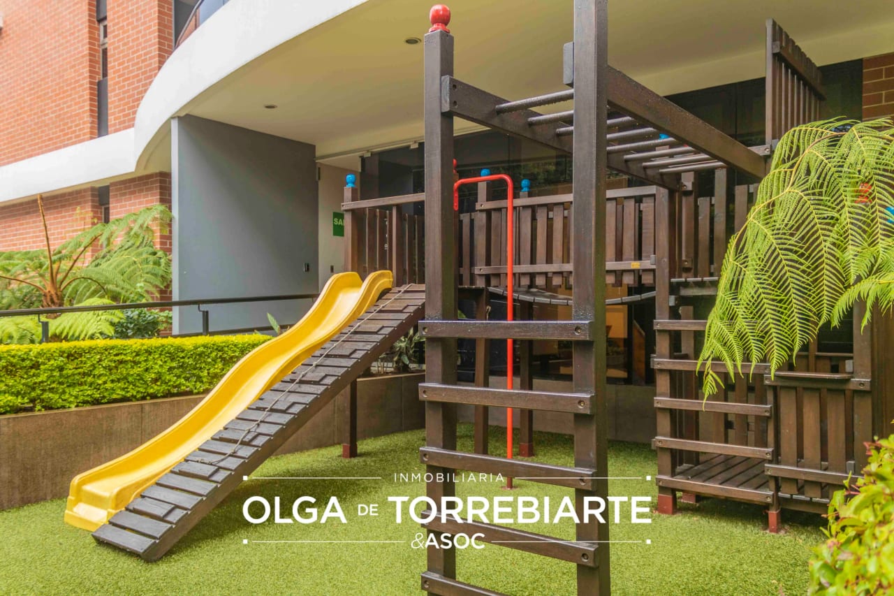 Apartamento amueblado en Santa Sofía — Apartamento en Alquiler en Santa Sofía, Zona 10, Guatemala, Ciudad — foto 4 de 7