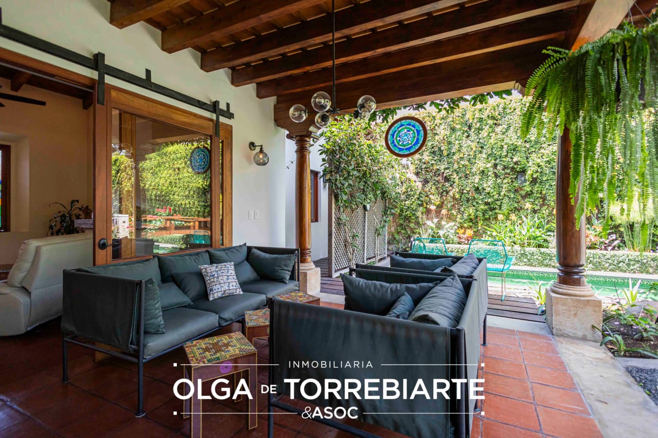 Casa con piscina en Condominio Ermita de Santa Lucía — Casa en Venta en Antigua, Sacatepéquez — foto 4 de 17