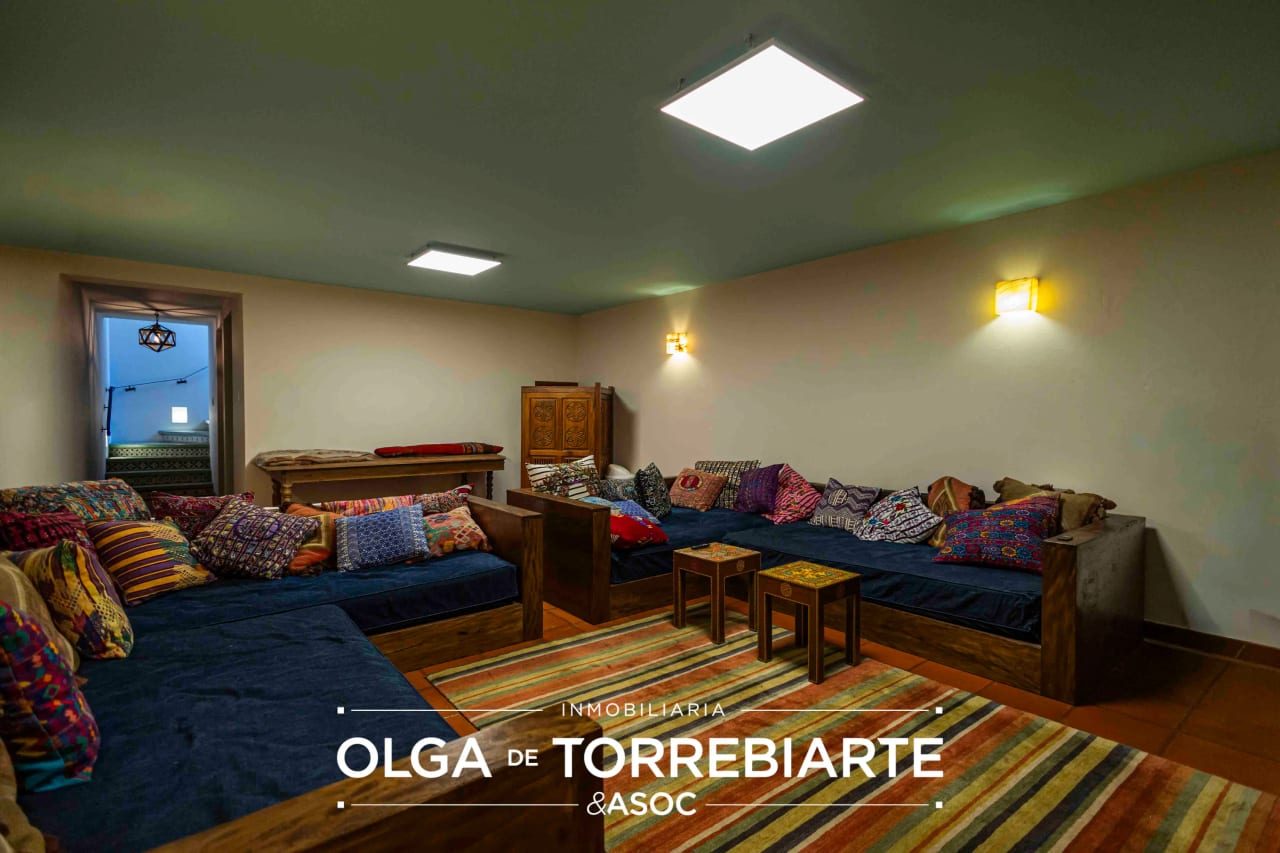 Casa con piscina en Condominio Ermita de Santa Lucía — Casa en Venta en Antigua, Sacatepéquez — foto 13 de 17