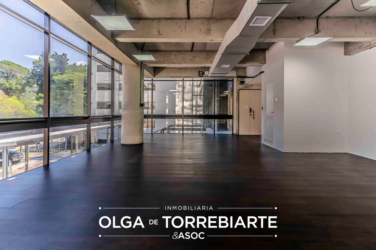 Oficina en Edificio Burgo, zona 14 — Oficina en Alquiler en Burgó, Zona 14, Guatemala, Ciudad — foto 3 de 11