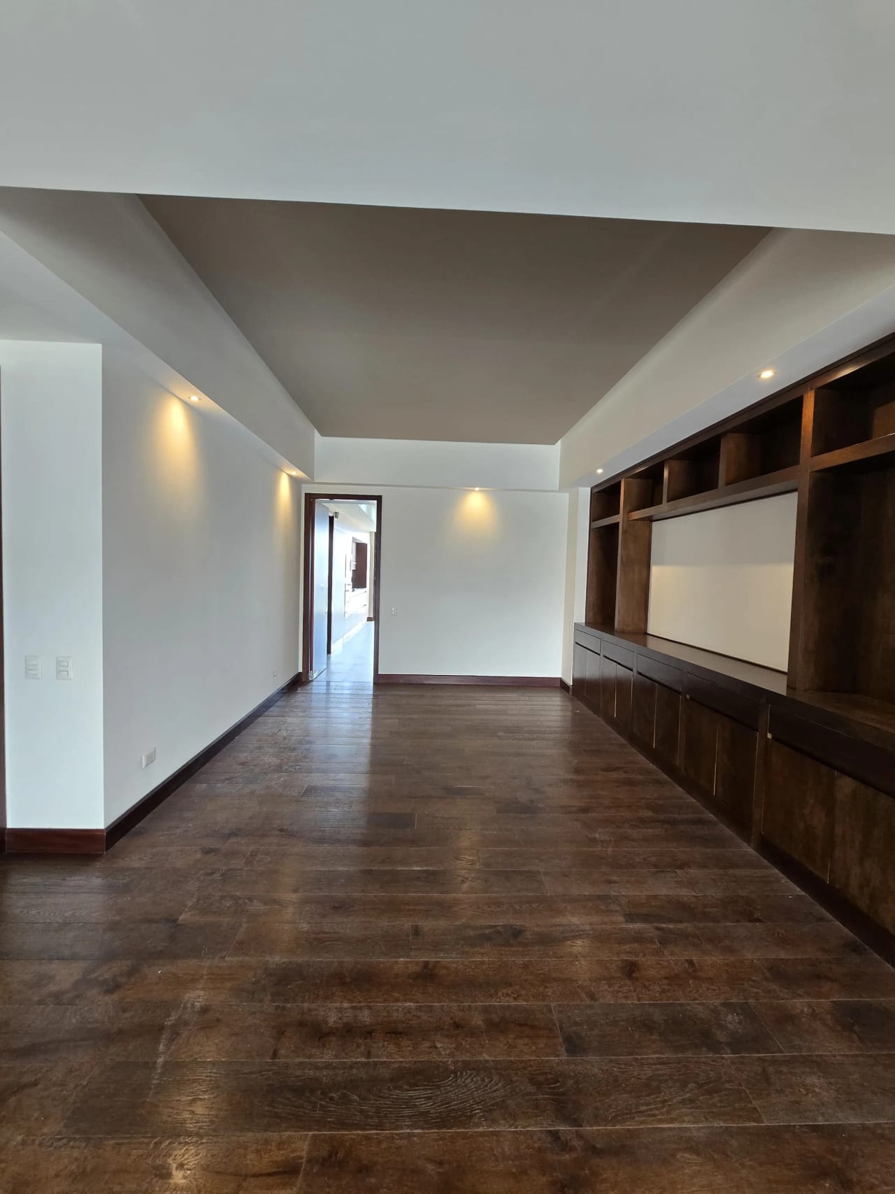 Se Alquila/Vende Apto. Tiffany Quinta, Zona 14. — Apartamento en Alquiler en Tiffany 5ta Avenida, Zona 14, Guatemala, Ciudad — foto 5 de 17
