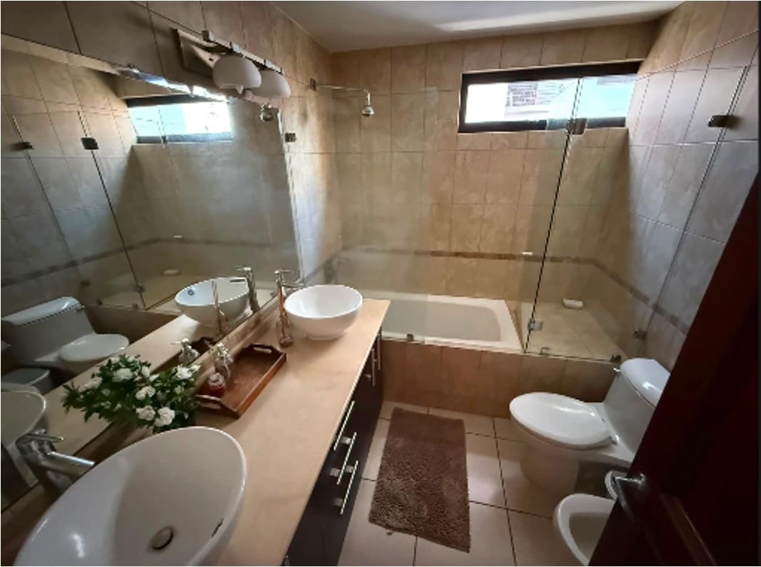 Se Alquila Apto. Amueblado San Patricio, Zona 14. — Apartamento en Alquiler en San Patricio, Zona 14, Guatemala, Ciudad — foto 4 de 8