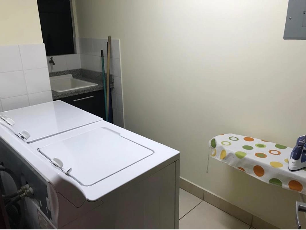 Se Alquila Apto. Amueblado San Patricio, Zona 14. — Apartamento en Alquiler en San Patricio, Zona 14, Guatemala, Ciudad — foto 7 de 8