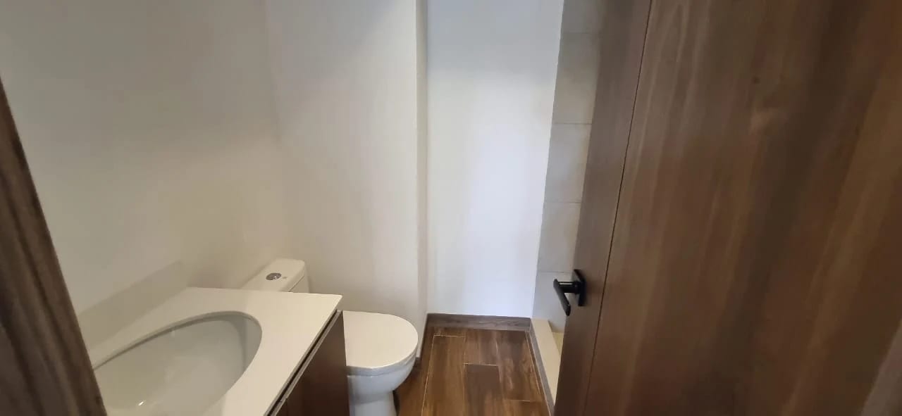 Se Alquila Apto. Edificio Vila 15, Zona 15. — Apartamento en Alquiler en Vila Quince, Zona 15, Guatemala, Ciudad — foto 8 de 11