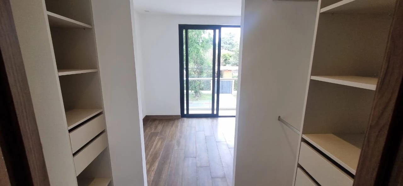 Se Alquila Apto. Edificio Vila 15, Zona 15. — Apartamento en Alquiler en Vila Quince, Zona 15, Guatemala, Ciudad — foto 11 de 11