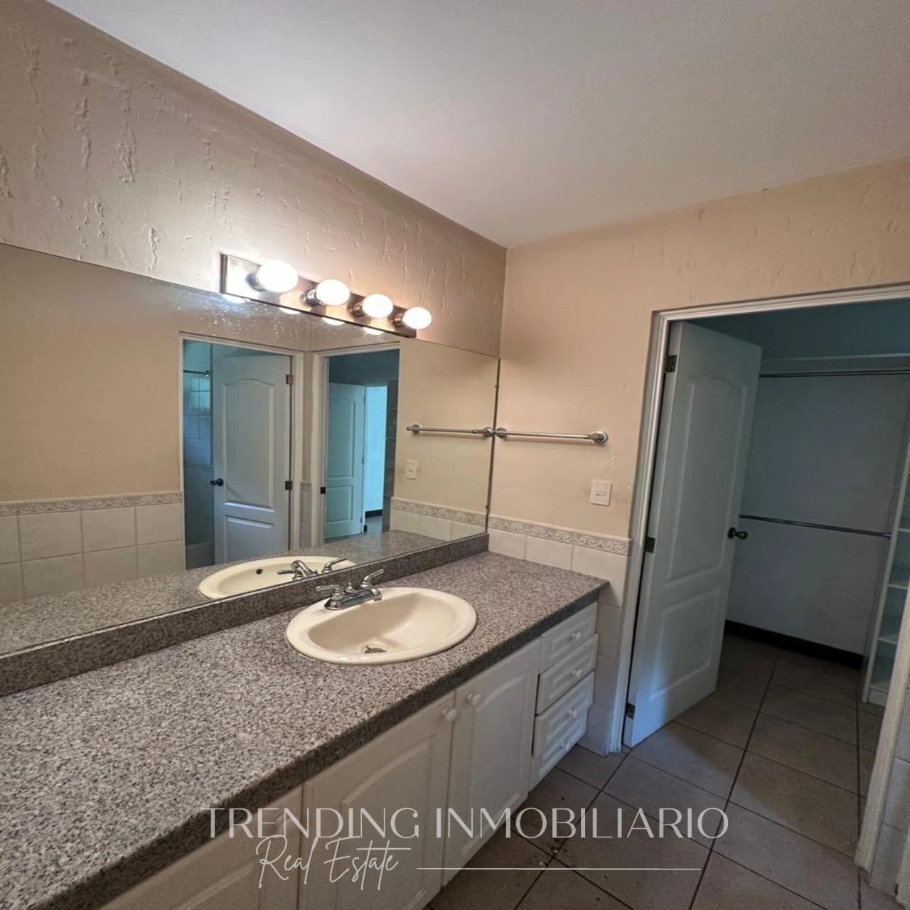 Casa en renta Carretera a El Salvador k23, condominio Casa y Campo, 4 habitaciones + 4 parqueos — Casa en Alquiler en Fraijanes, Carretera a El Salvador, Guatemala, Ciudad — foto 9 de 16