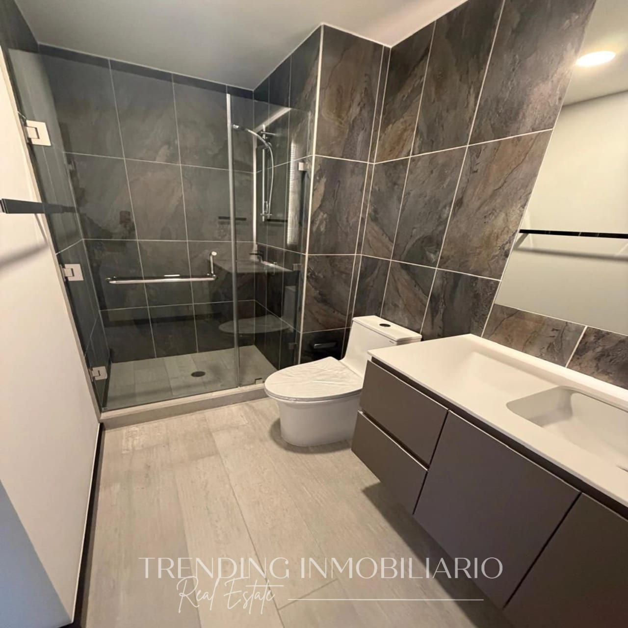 Apartamento en renta zona 13 edificio Verdú de 1 habitación + 1 parqueo — Apartamento en Alquiler en Verdú, Zona 13, Guatemala, Ciudad — foto 8 de 8