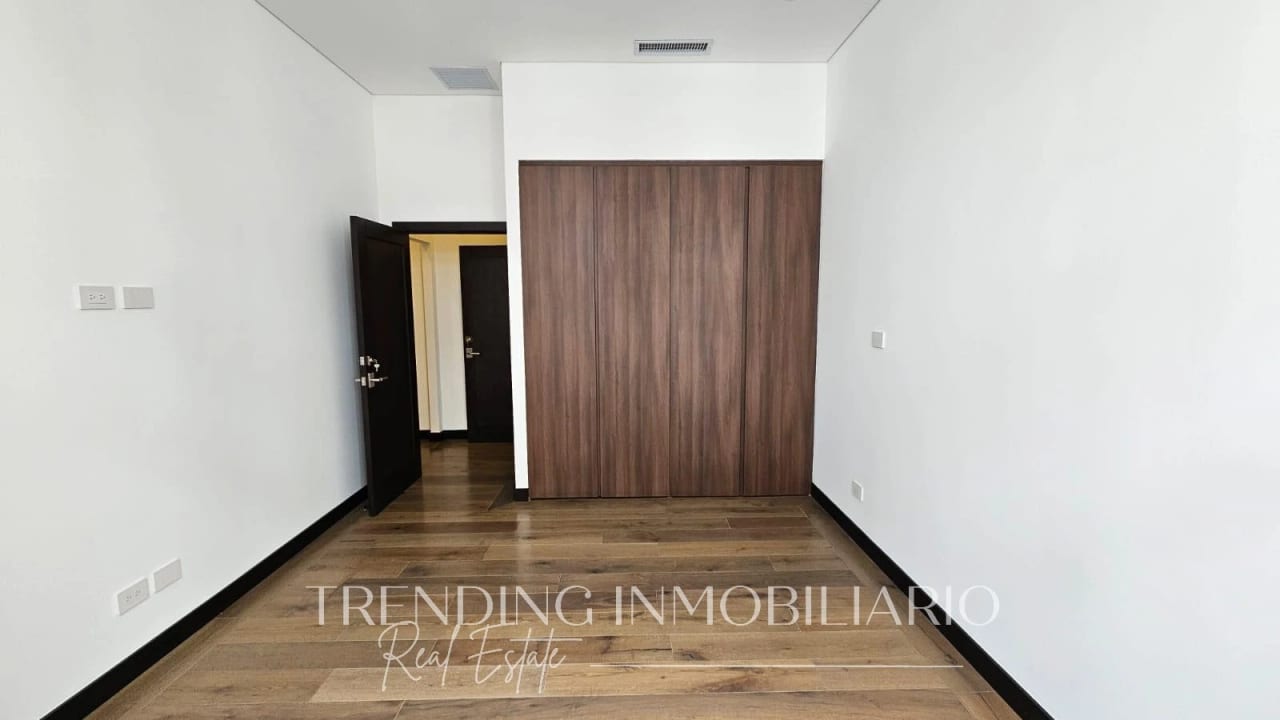 Apartamento en renta zona 16 edificio Olmos de Cayalá de 3 habitaciones + 2 parqueos — Apartamento en Alquiler en Zona 16, Guatemala, Ciudad — foto 4 de 7