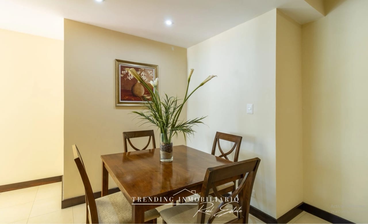 Apartamento en renta zona 14 edificio Cobella de una habitación + un parqueo — Apartamento en Alquiler en Cobella, Zona 14, Guatemala, Ciudad — foto 2 de 9
