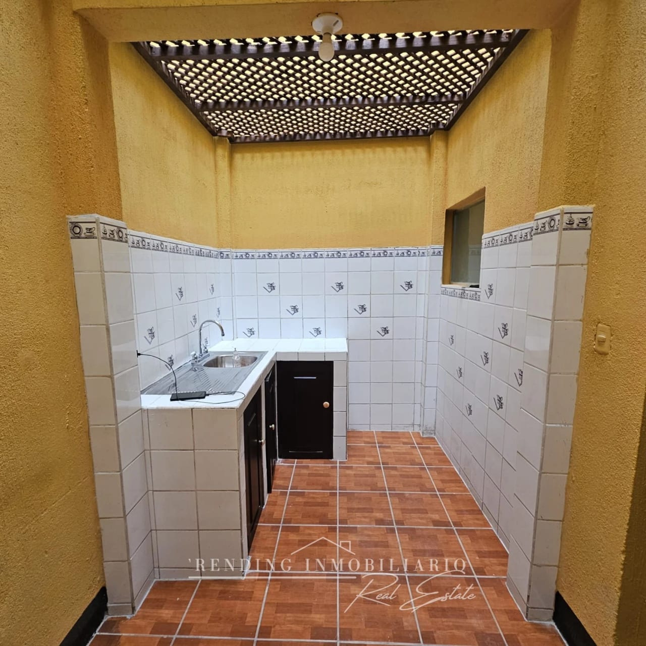 Casa en venta en zona 7 Quinta Samayoa 5 habitaciones + 250 Metros2 de construcción — Casa en Venta en Quinta Samayoa, Zona 7, Guatemala, Ciudad — foto 2 de 13