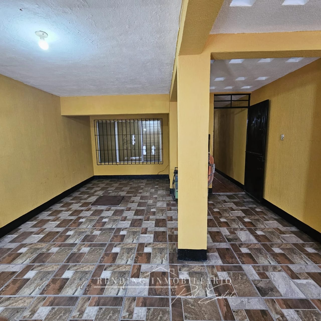 Casa en venta en zona 7 Quinta Samayoa 5 habitaciones + 250 Metros2 de construcción — Casa en Venta en Quinta Samayoa, Zona 7, Guatemala, Ciudad — foto 3 de 13