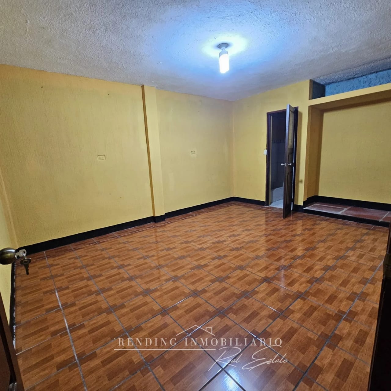 Casa en venta en zona 7 Quinta Samayoa 5 habitaciones + 250 Metros2 de construcción — Casa en Venta en Quinta Samayoa, Zona 7, Guatemala, Ciudad — foto 7 de 13