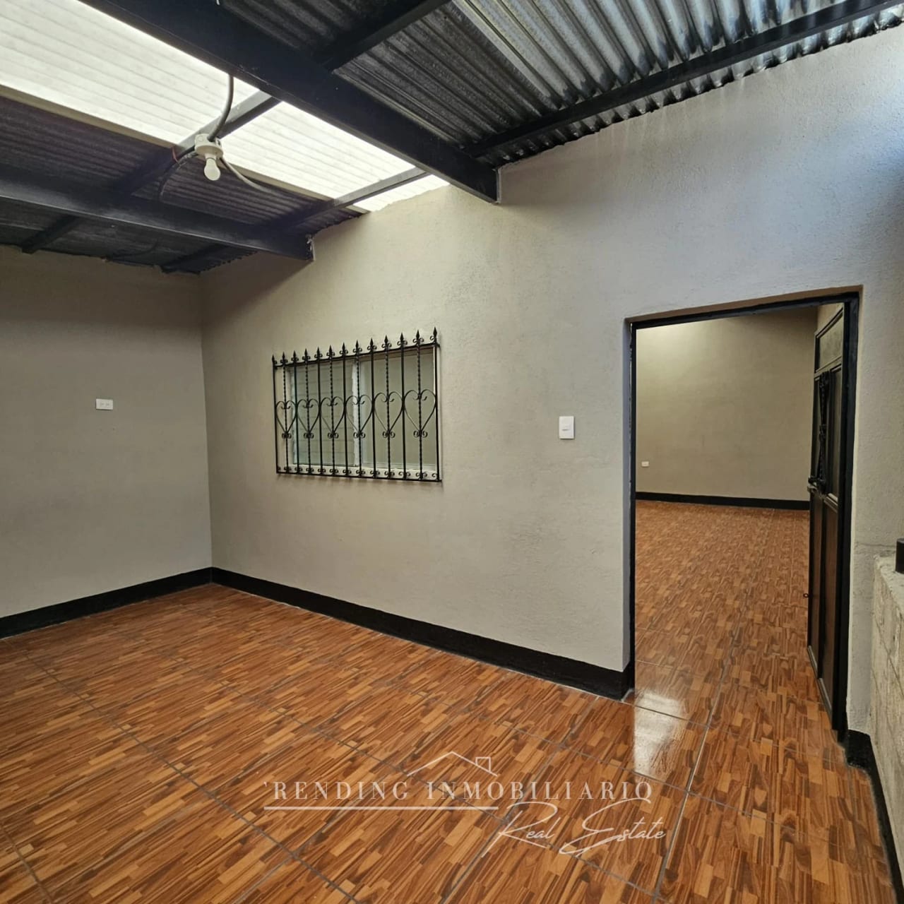 Casa en venta en zona 7 Quinta Samayoa 5 habitaciones + 250 Metros2 de construcción — Casa en Venta en Quinta Samayoa, Zona 7, Guatemala, Ciudad — foto 12 de 13