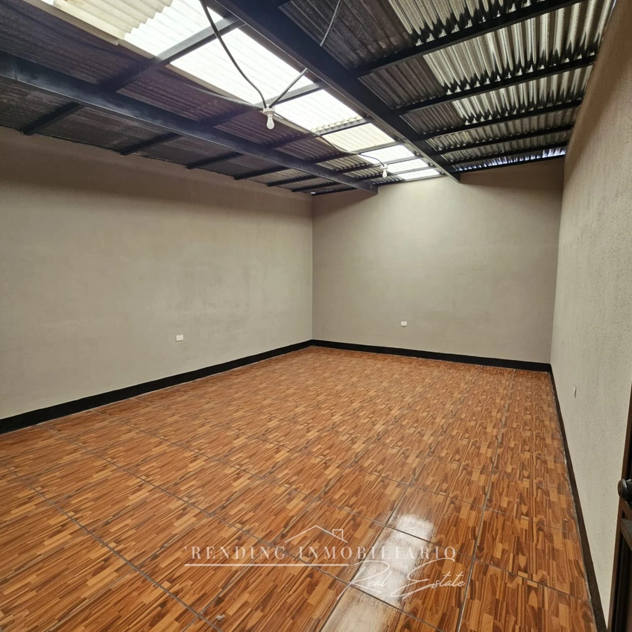 Casa en venta en zona 7 Quinta Samayoa 5 habitaciones + 250 Metros2 de construcción — Casa en Venta en Quinta Samayoa, Zona 7, Guatemala, Ciudad — foto 13 de 13