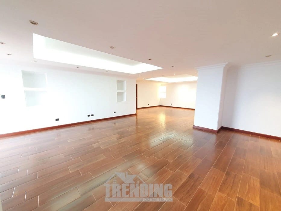 Apartamento en renta zona 14 edificio Marqués del Valle de 3 habitaciones + 3 parqueos — Apartamento en Alquiler en Marqués del Valle, Zona 14, Guatemala, Ciudad — foto 5 de 8
