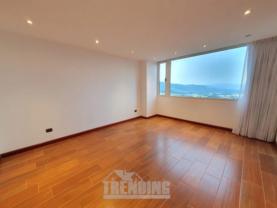 Apartamento en renta zona 14 edificio Marqués del Valle de 3 habitaciones + 3 parqueos — Apartamento en Alquiler en Marqués del Valle, Zona 14, Guatemala, Ciudad — foto 6 de 8