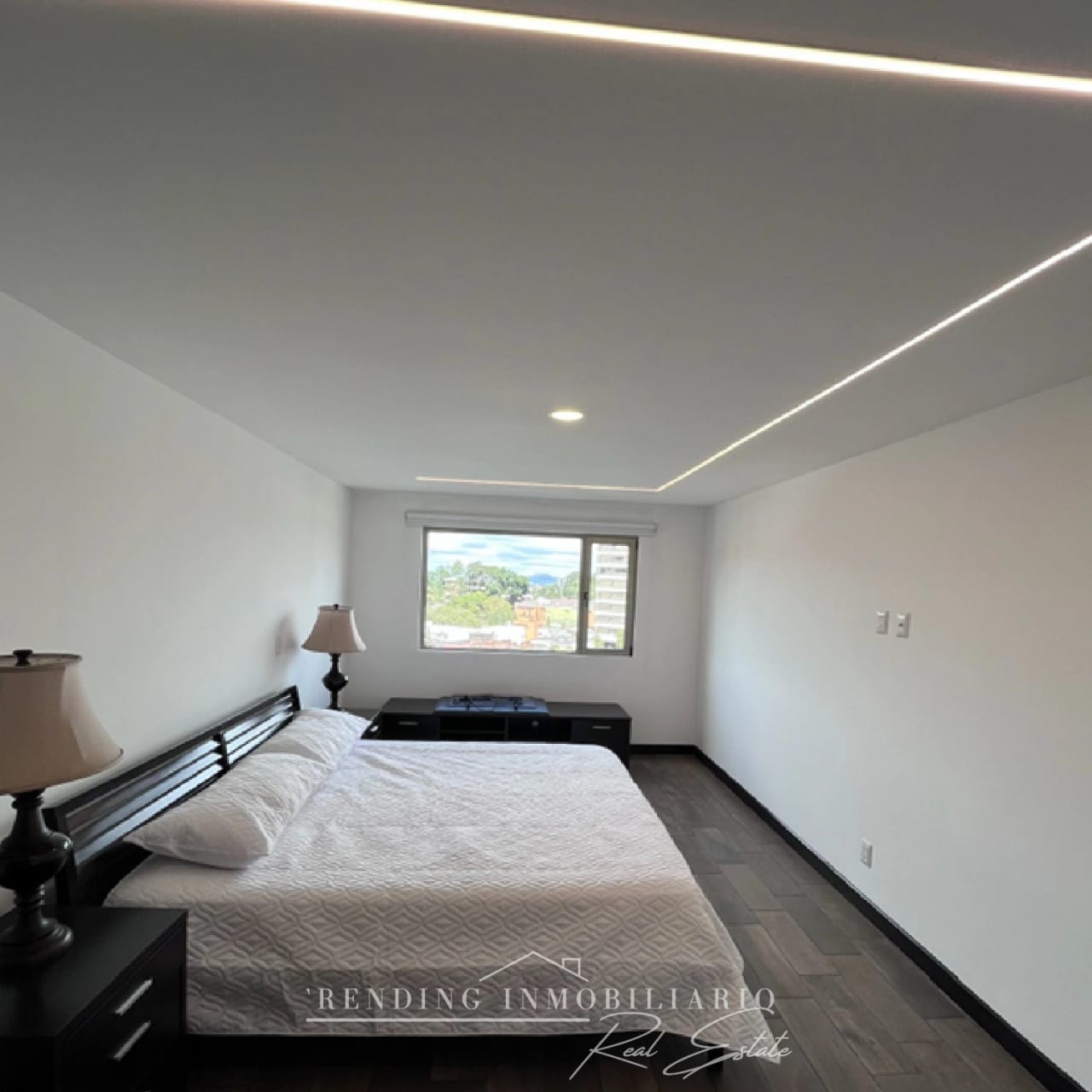 Apartamento amueblado en renta z10 edificio Verona de 2 habitaciones — Apartamento en Alquiler en Verona, Zona 10, Guatemala, Ciudad — foto 4 de 13