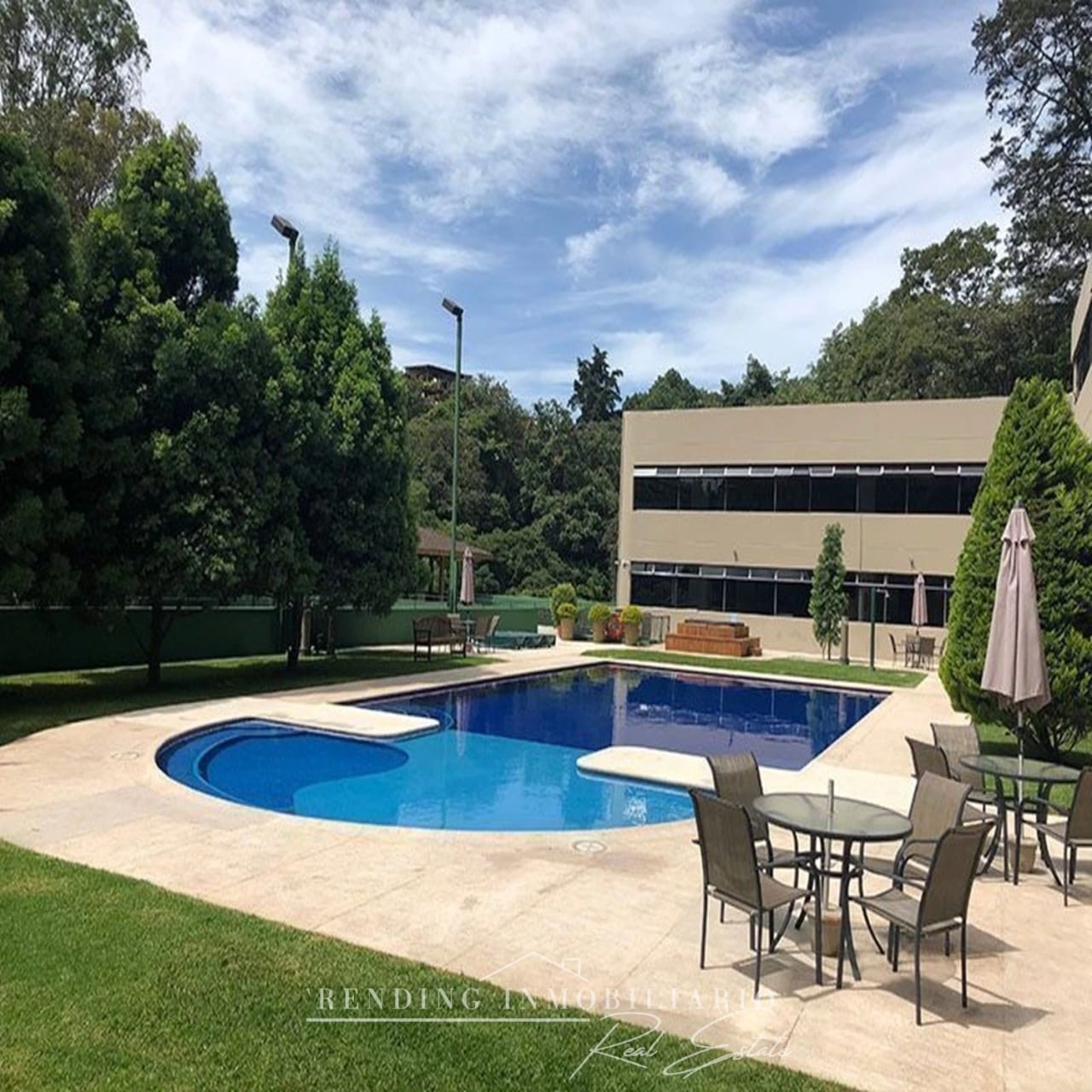 Apartamento amueblado en renta zona 14 edificio Premiere Club de 3 hab — Apartamento en Alquiler en Premiere Club, Zona 14, Guatemala, Ciudad — foto 14 de 14