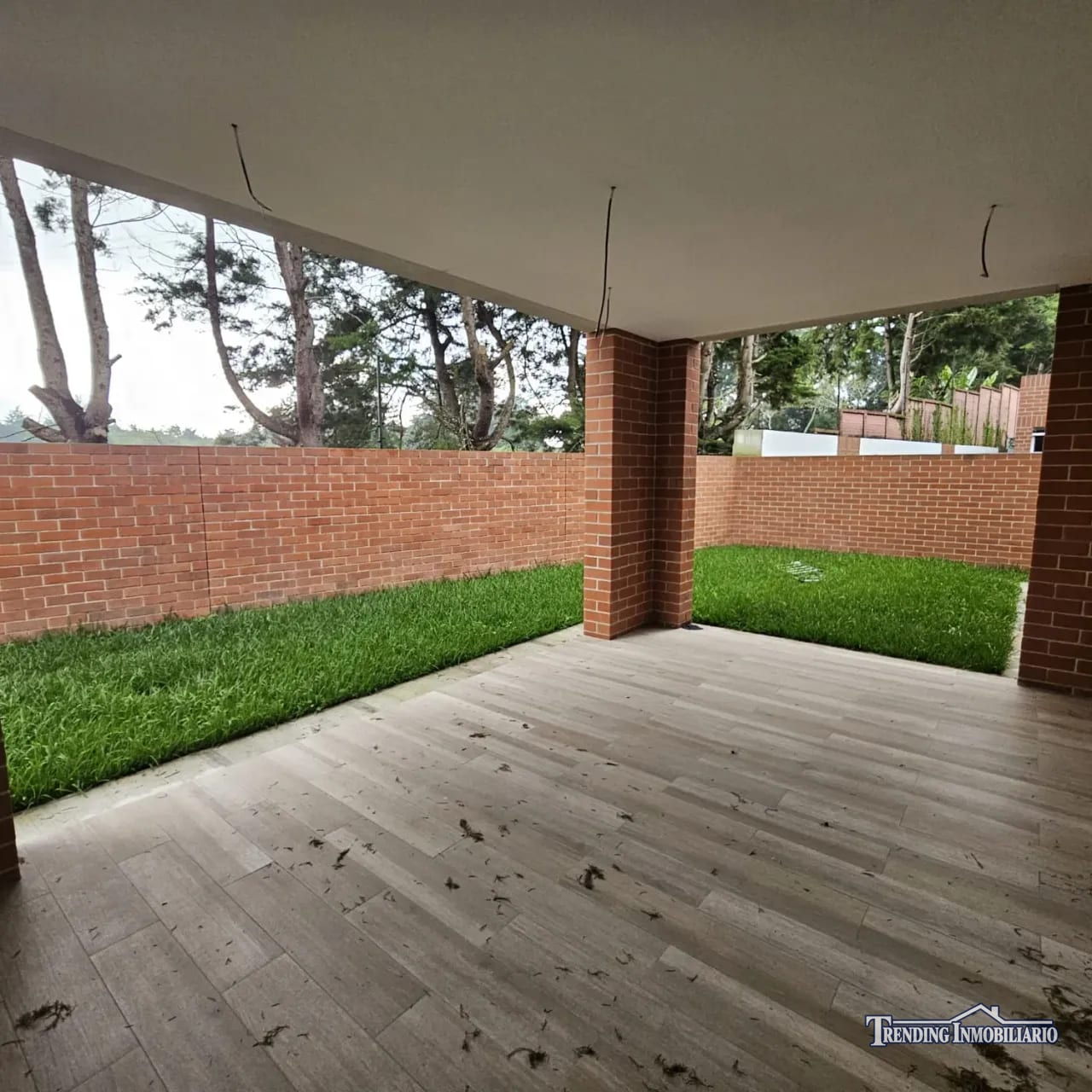 Casa en venta Carre a El Salvador cond Buena Fuente de 4 habitaciones — Casa en Venta en Santa Catarina Pinula, Guatemala, Ciudad — foto 8 de 17