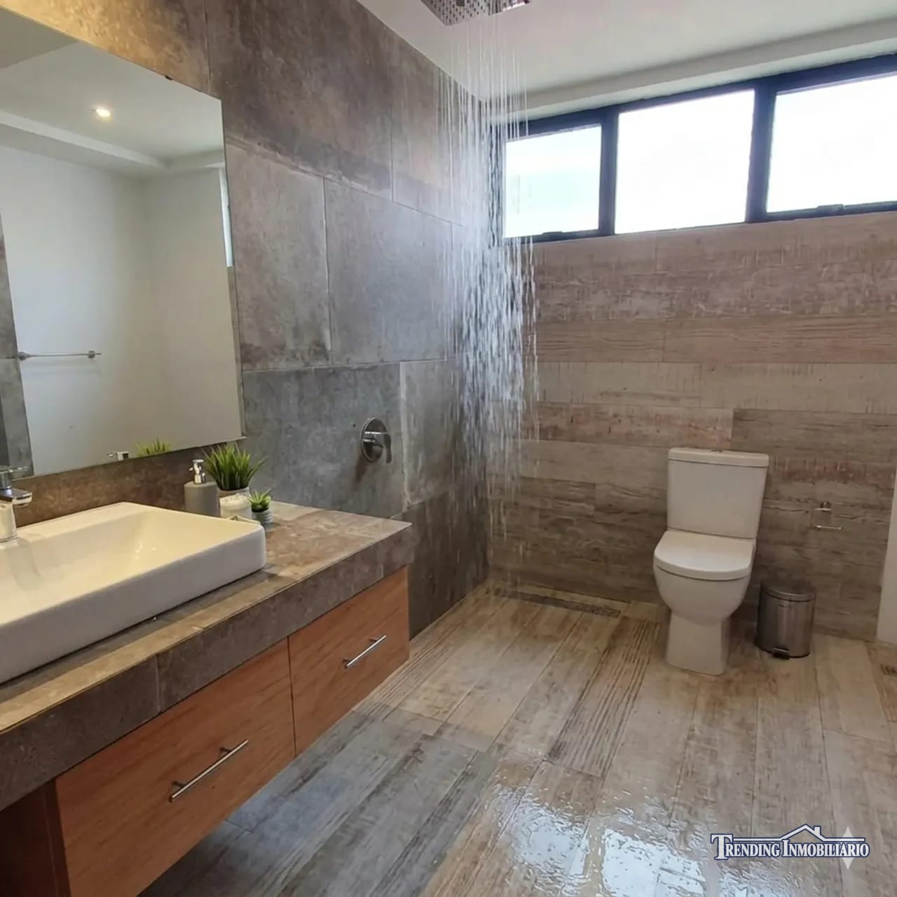 Apartamento amueblado en renta zona 14 edificio Premiere Club de 3 hab — Apartamento en Alquiler en Premiere Club, Zona 14, Guatemala, Ciudad — foto 10 de 14