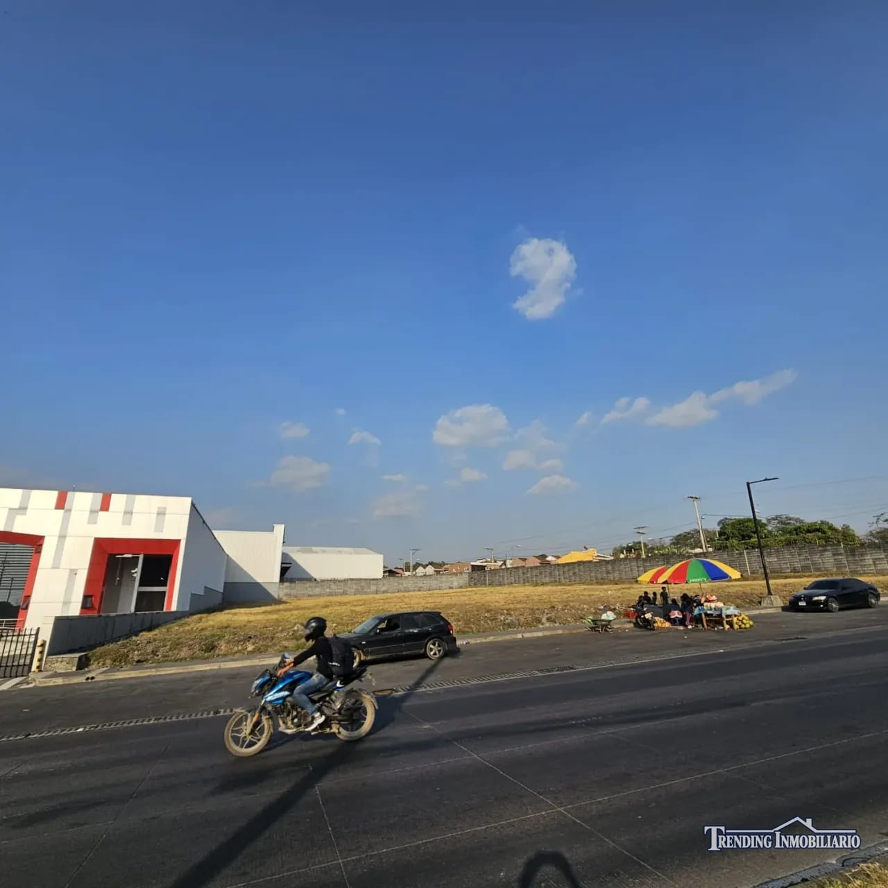 Local comercial en renta Km 62 Autopista Puerto Quetzal de 2,550 m² — Local en Alquiler en Carretera al Pacífico, Escuintla — foto 2 de 6