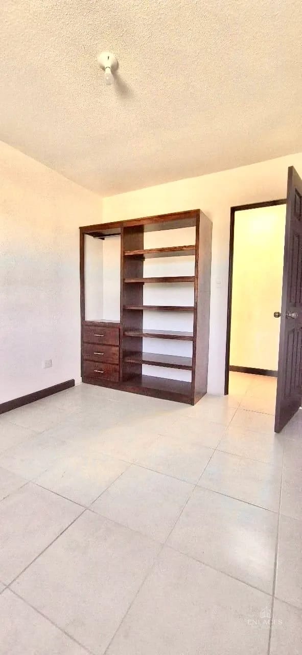 Km. 30 CAES • Casa en Venta • Condado Santa Fe, Sector Altana — Casa en Venta en km 26-30, Carretera a El Salvador, Guatemala, Ciudad — foto 4 de 12
