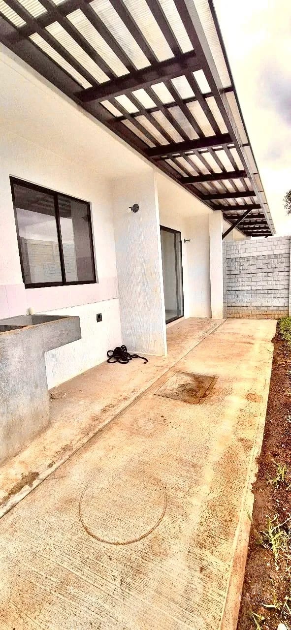 Km. 30 CAES • Casa en Venta • Condado Santa Fe, Sector Altana — Casa en Venta en km 26-30, Carretera a El Salvador, Guatemala, Ciudad — foto 3 de 12