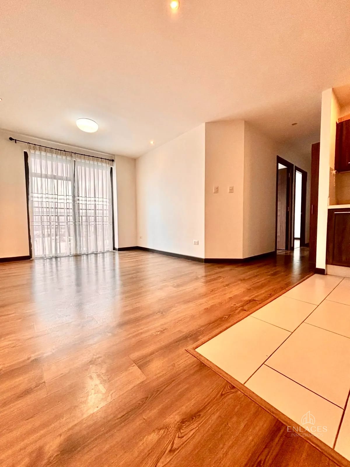 Zona 7 • Apartamento en Venta • Edificio Di Fiori — Apartamento en Venta en Di Fiori, Zona 7, Guatemala, Ciudad — foto 4 de 11