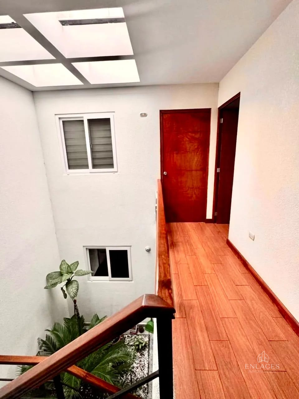 Km 16.5 CAES • Casa en Venta • Condominio Bosques de Arrazola — Casa en Venta en Bosques de Arrazola, Carretera a El Salvador, Guatemala, Ciudad — foto 7 de 11