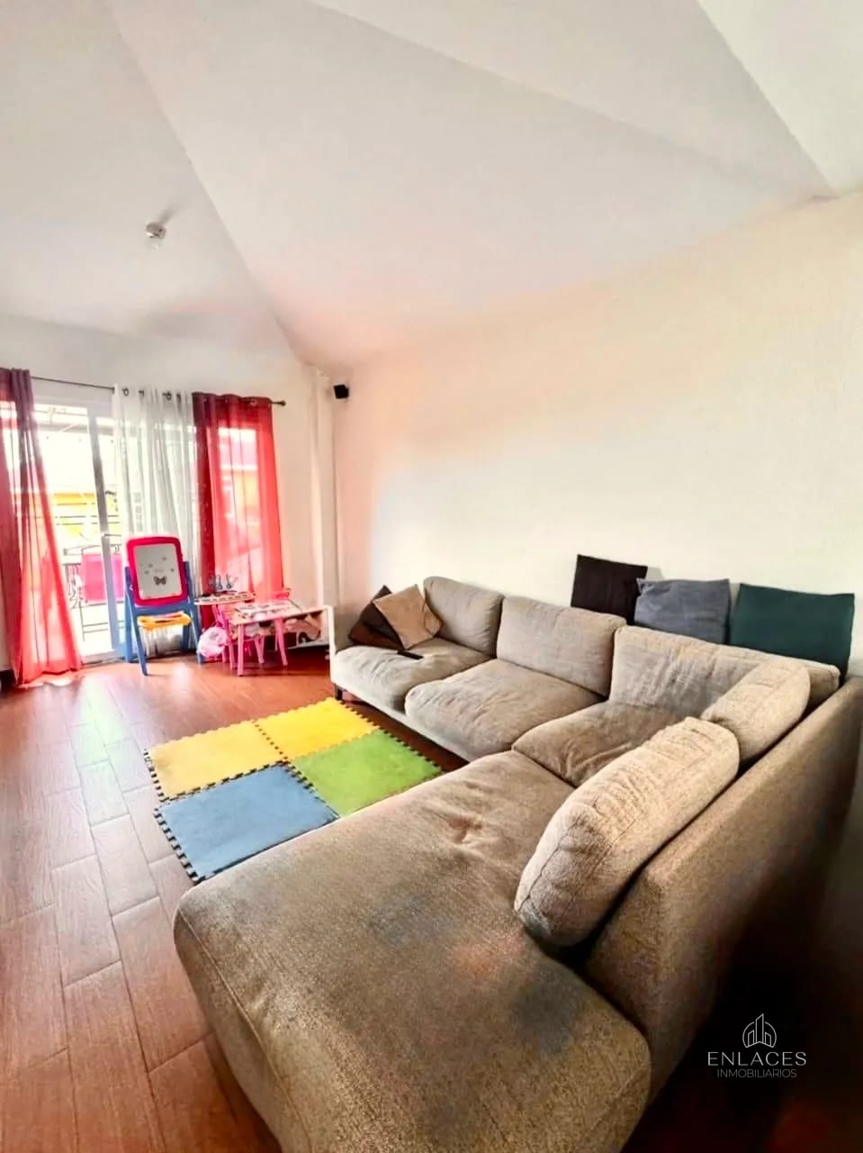 Km 16.5 CAES • Casa en Venta • Condominio Bosques de Arrazola — Casa en Venta en Bosques de Arrazola, Carretera a El Salvador, Guatemala, Ciudad — foto 10 de 11