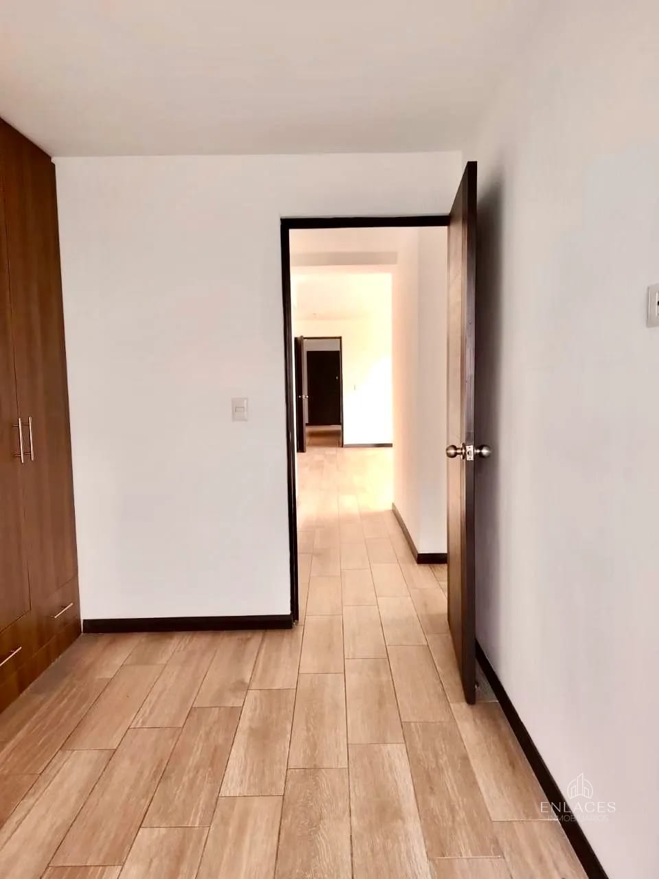 Zona 1 de Mixco • Apartamento en Venta • Edificio Sakai — Apartamento en Venta en Sakai, Zona 1 Mixco, Guatemala, Ciudad — foto 6 de 15