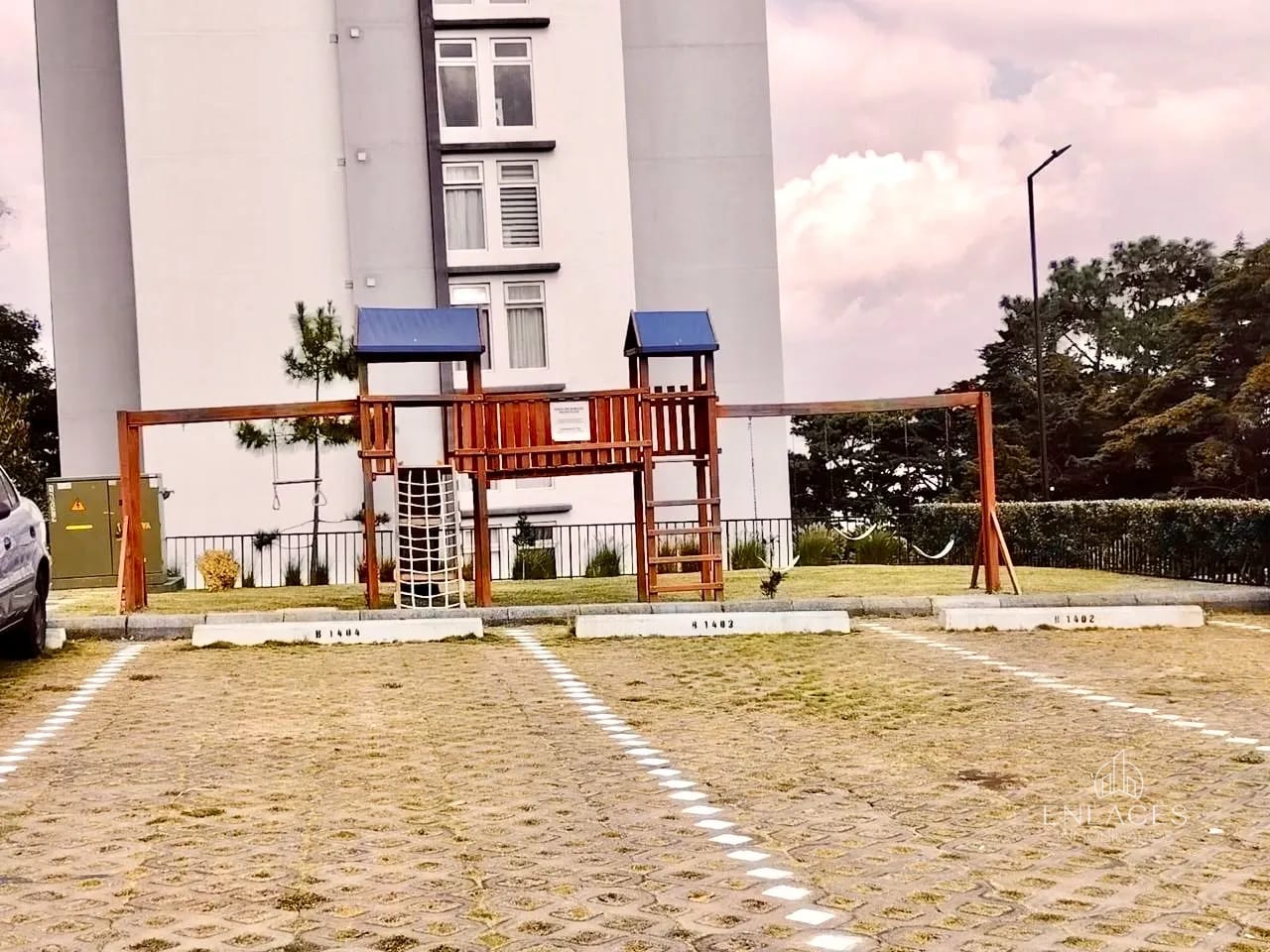 Zona 1 de Mixco • Apartamento en Venta • Edificio Sakai — Apartamento en Venta en Sakai, Zona 1 Mixco, Guatemala, Ciudad — foto 11 de 15