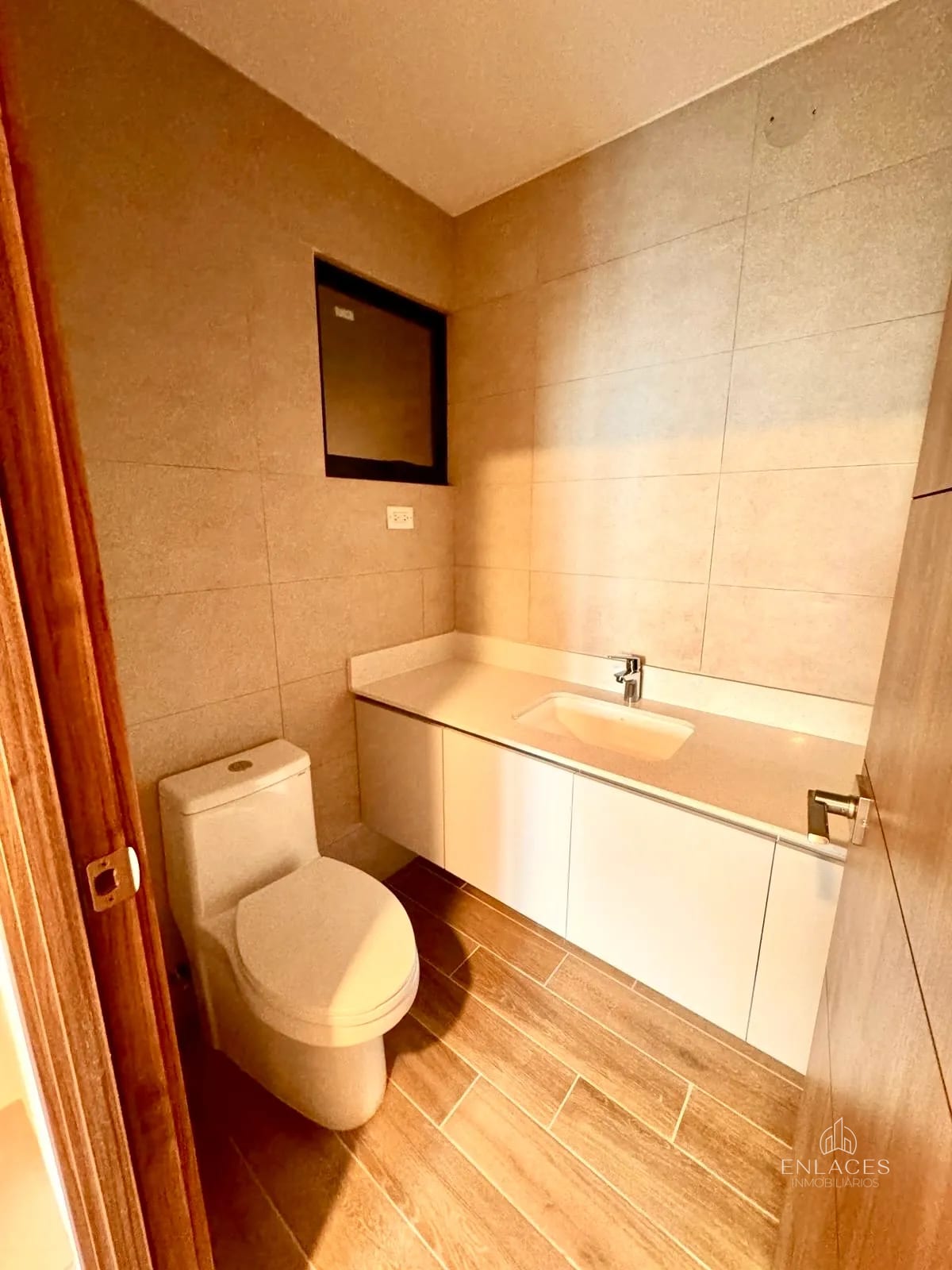 Zona 14 • Apartamento en Venta • Edificio Parque 14 — Apartamento en Venta en Parque 14, Zona 14, Guatemala, Ciudad — foto 15 de 16