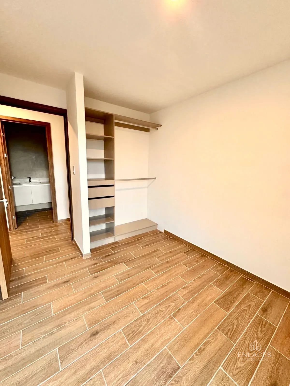 Zona 14 • Apartamento en Venta • Edificio Parque 14 — Apartamento en Venta en Parque 14, Zona 14, Guatemala, Ciudad — foto 9 de 16