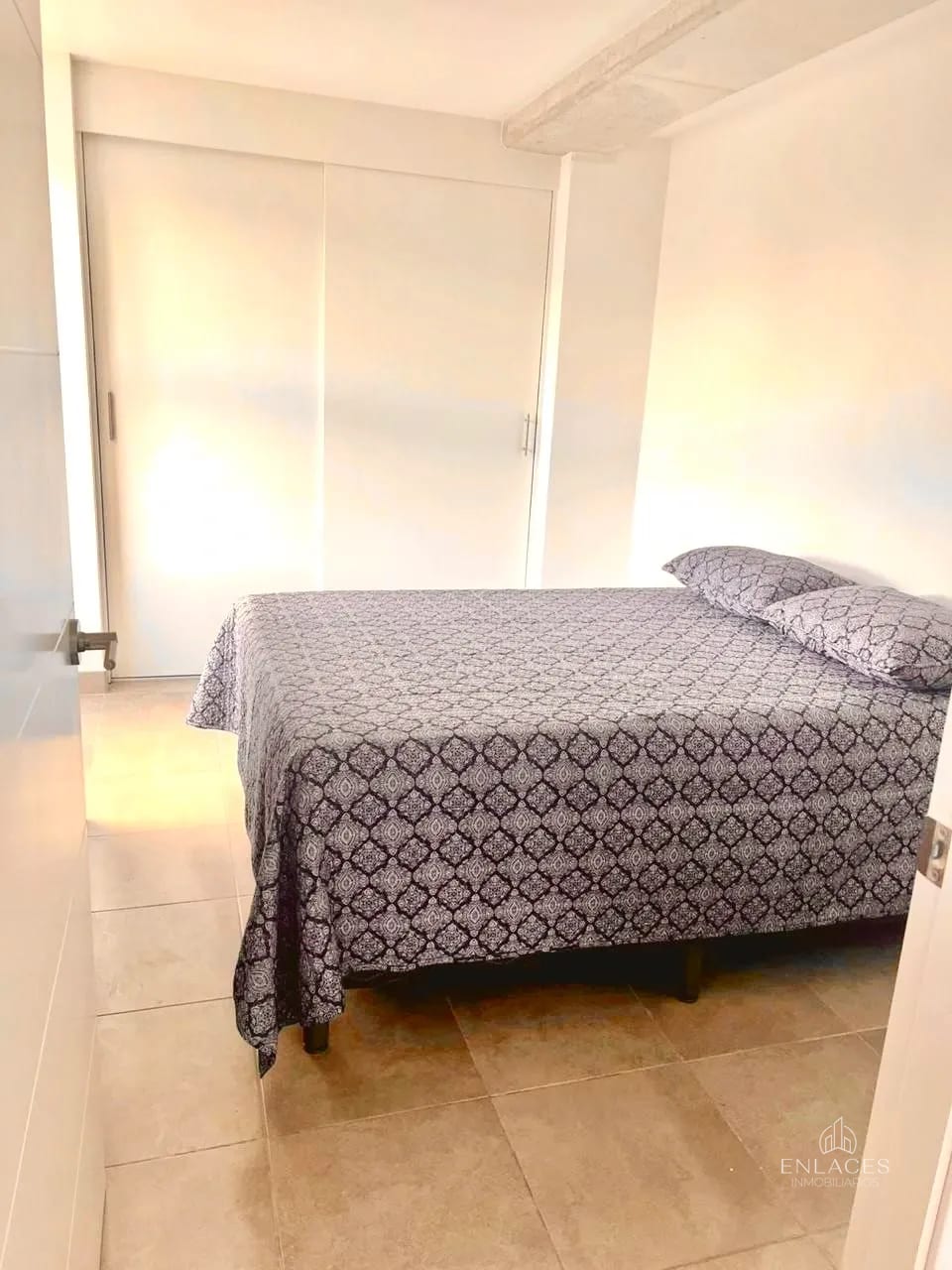 Zona 10 • Apartamento en Venta • Edificio Fiamene — Apartamento en Venta en Fiamene, Zona 10, Guatemala, Ciudad — foto 5 de 7