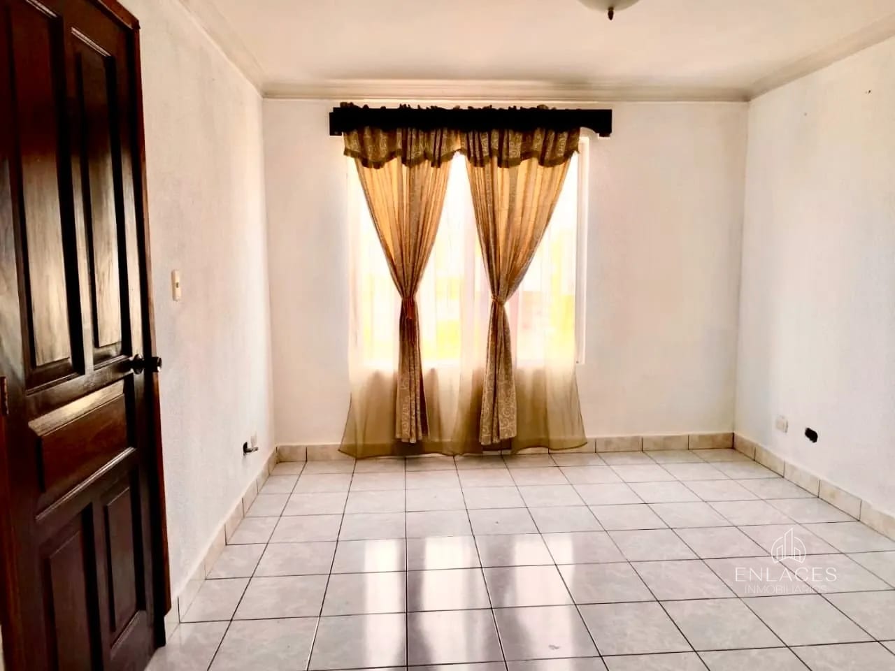Zona 7 de San Miguel Petapa • Casa en Venta • Condominio Paseo de Fuentes 3 — Casa en Venta en San Miguel Petapa, Guatemala, Ciudad — foto 4 de 6