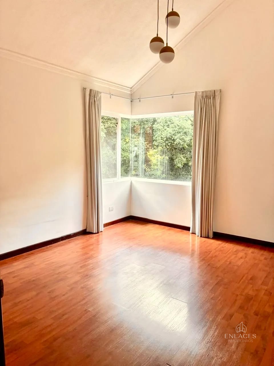 Km 14.5 CAES • Apartamento en Renta/Venta • Condominio Arroyos de Muxbal — Apartamento en Alquiler en km 11-15, Carretera a El Salvador, Guatemala, Ciudad — foto 7 de 15