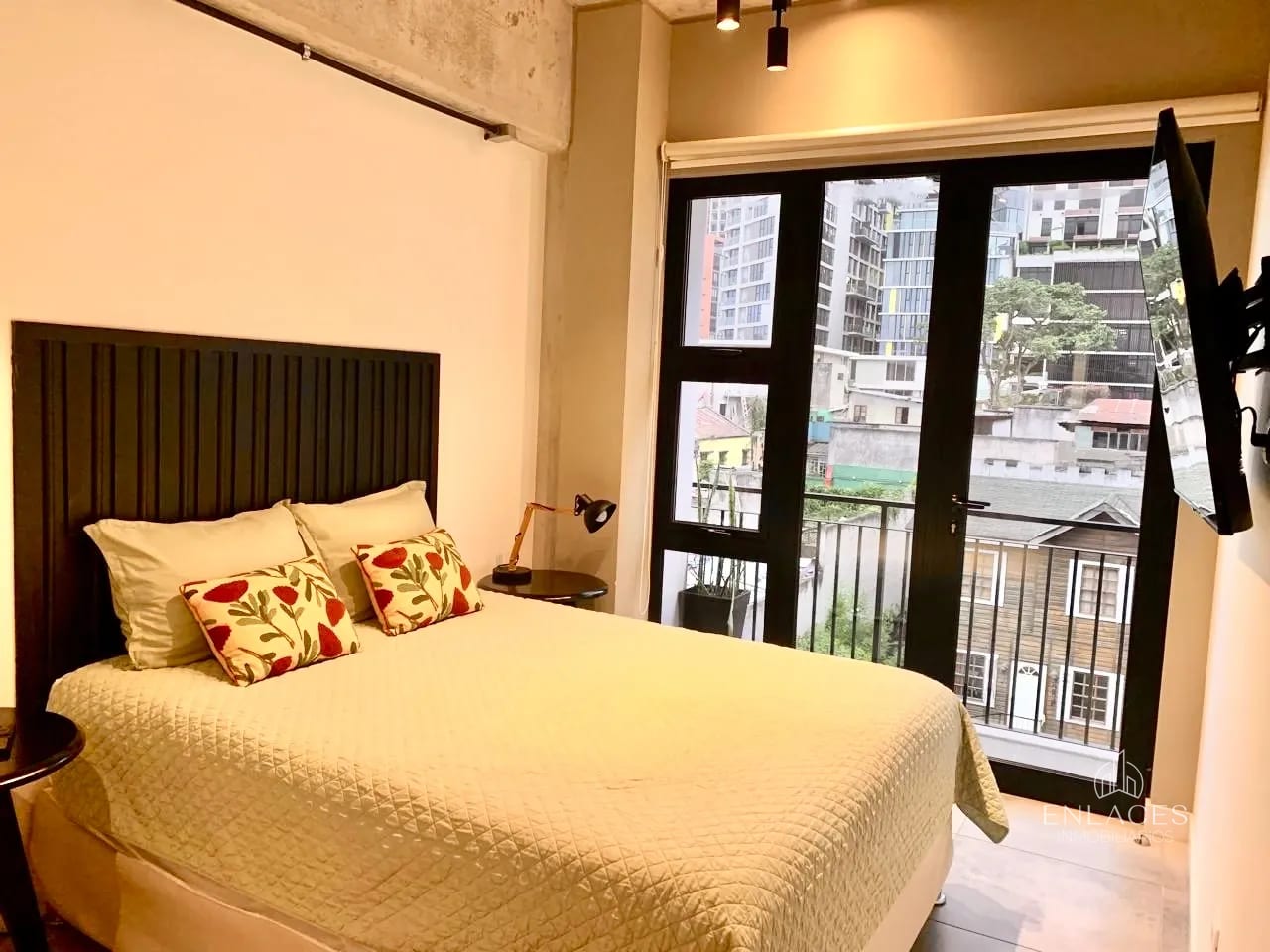 Zona 4 • Apartamento Amueblado en Renta • Edificio Boutique Silk — Apartamento en Alquiler en Silk, Zona 4, Guatemala, Ciudad — foto 12 de 17