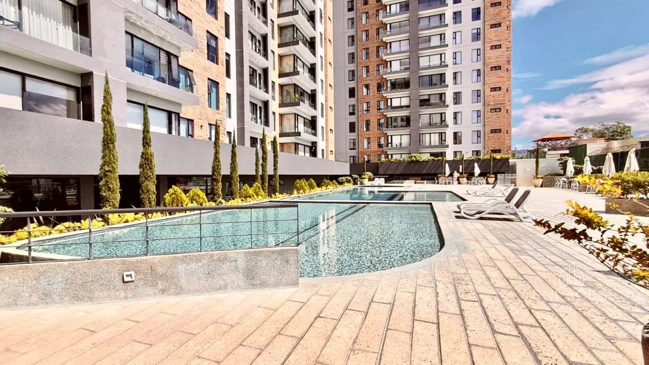 Zona 15 • Apartamento en Renta • Edificio Parque 15 — Apartamento en Alquiler en Parque 15, Zona 15, Guatemala, Ciudad — foto 10 de 13