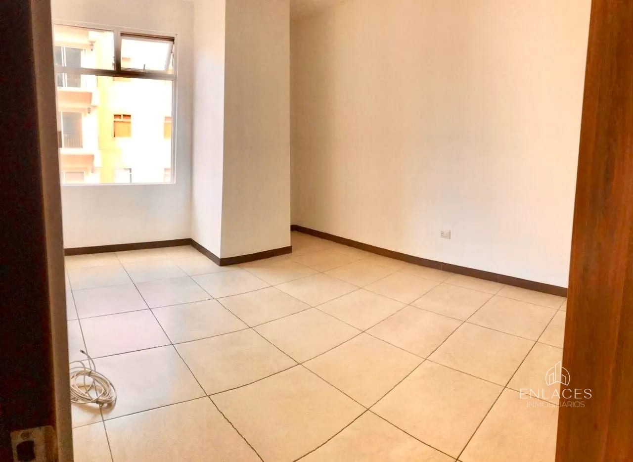 Zona 11 • Apartamento en Renta/Venta • Santa María Las Charcas — Apartamento en Alquiler en Santa María de Las Charcas, Zona 11, Guatemala, Ciudad — foto 8 de 13
