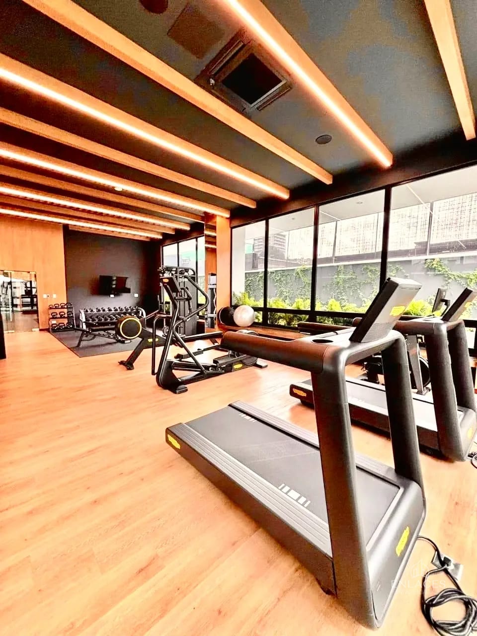 Zona 14 • Apartamento en Renta • Reserva 5 Avenida — Apartamento en Alquiler en Zona 14, Guatemala, Ciudad — foto 10 de 12